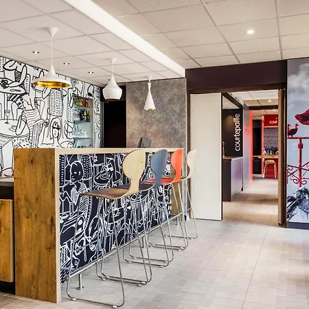 Ibis Saint-denis Stade Ouest فندق سان دوني
