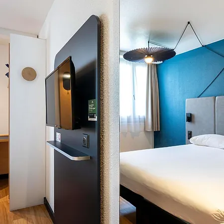 Ibis Saint-denis Stade Ouest 3*