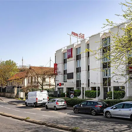 Ibis Saint-denis Stade Ouest 3* سان دوني
