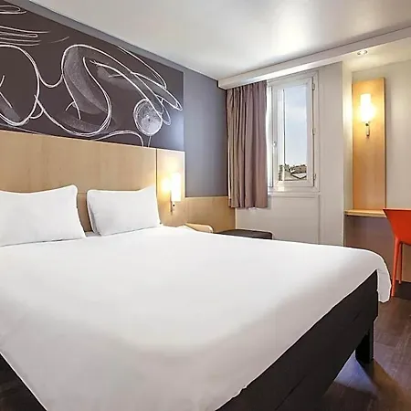 호텔 Ibis Saint-denis Stade Ouest 3*