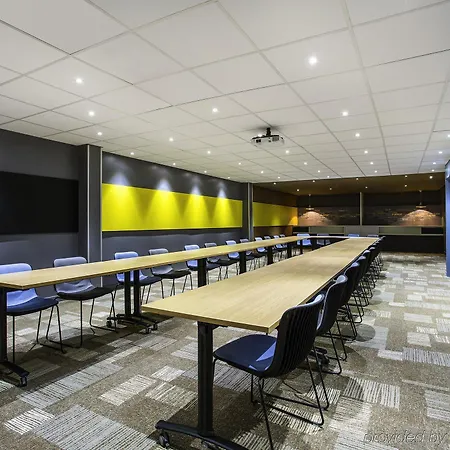 Ibis Saint-denis Stade Ouest 3*