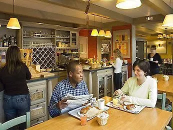 Ibis Saint-denis Stade Ouest 3*